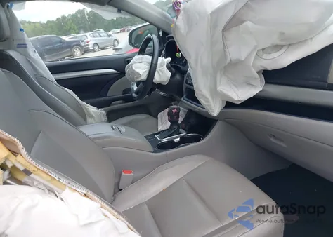 2016 Toyota Highlander Xle V6 z USA, uszkodzony, nr VIN 5TDJKRFH4GS306724